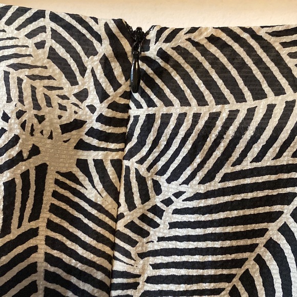 Chaus Silk Wrap Skirt - Picture 5 of 6